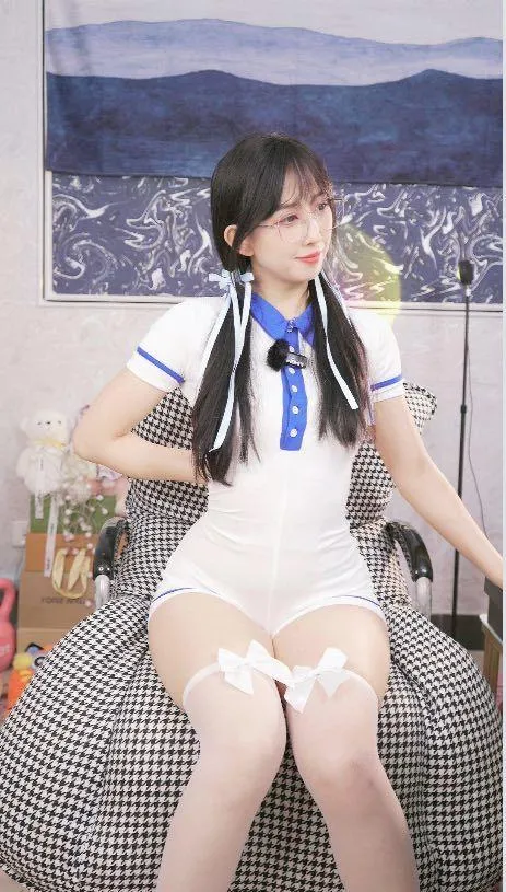 B站兔牙sinar酱 – NO.01 舰长图直播片段 [73P]插图3